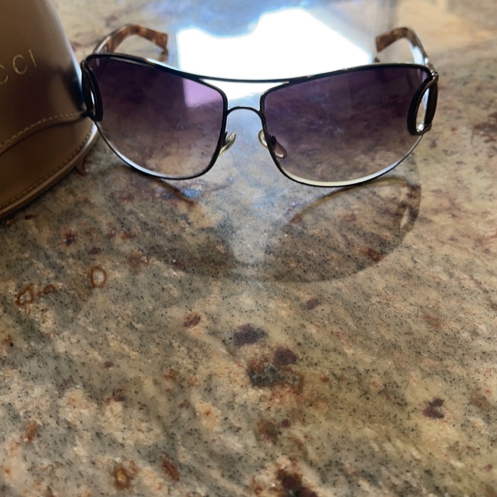 Gucci sunglasses